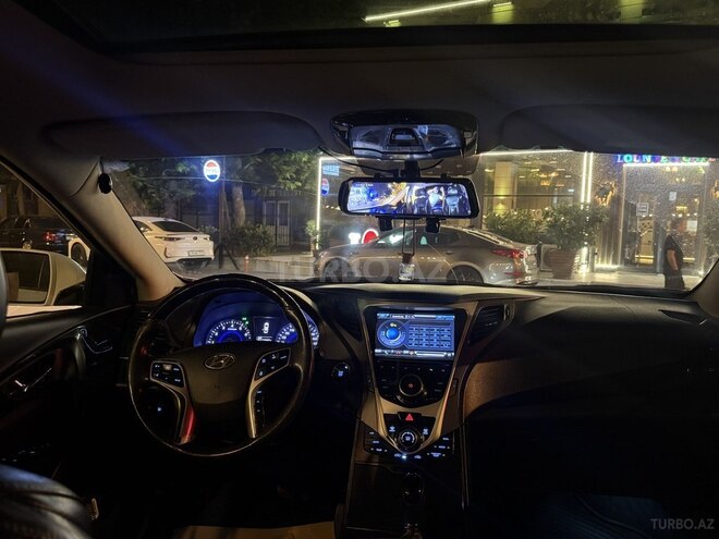Hyundai Azera-19