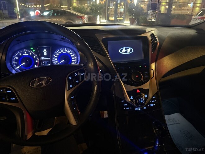 Hyundai Azera-15