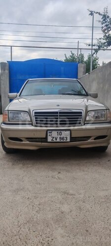 Mercedes C 230-1