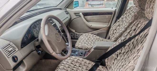 Mercedes C 230-7