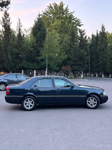 Mercedes C 180-4