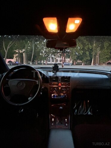 Mercedes C 180-6