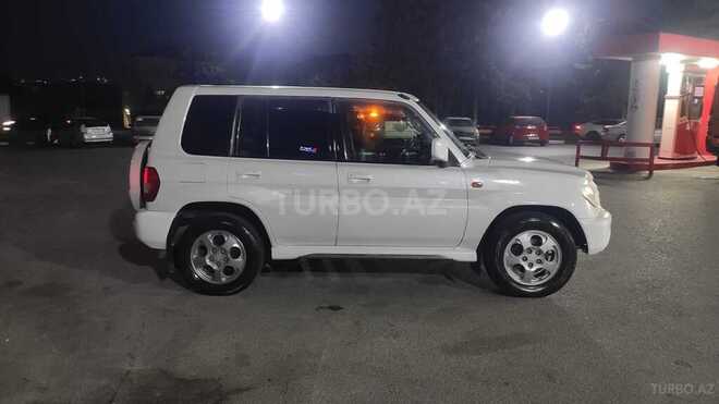 Mitsubishi Pajero io-11