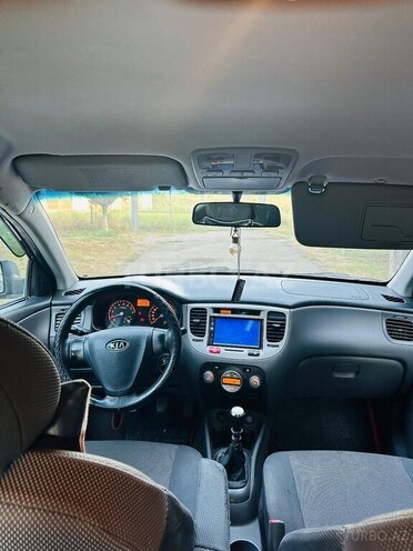 Kia Rio-3
