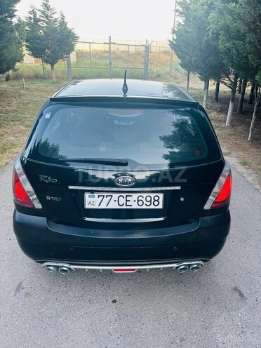 Kia Rio-12