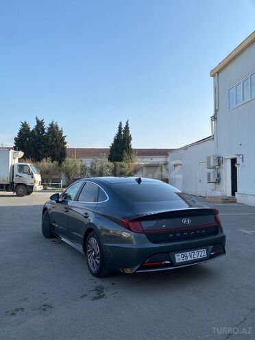 Hyundai Sonata-2