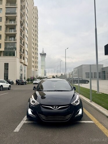 Hyundai Elantra-5