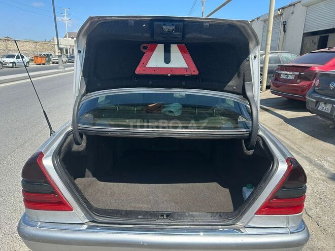 Mercedes C 230-7
