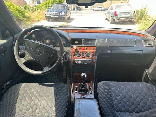 Mercedes C 230-8