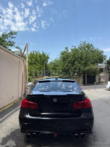 BMW 330-4