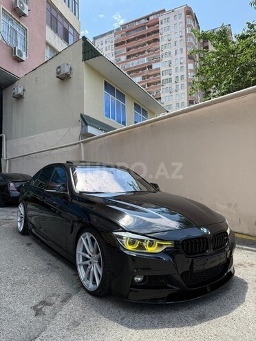 BMW 330-2