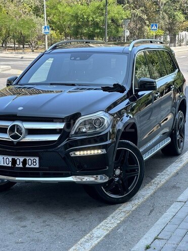 Mercedes GL 500 4MATIC-3