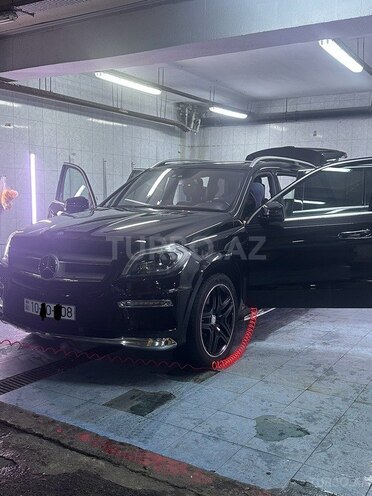 Mercedes GL 500 4MATIC-6