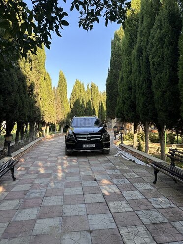 Mercedes GL 500 4MATIC-2