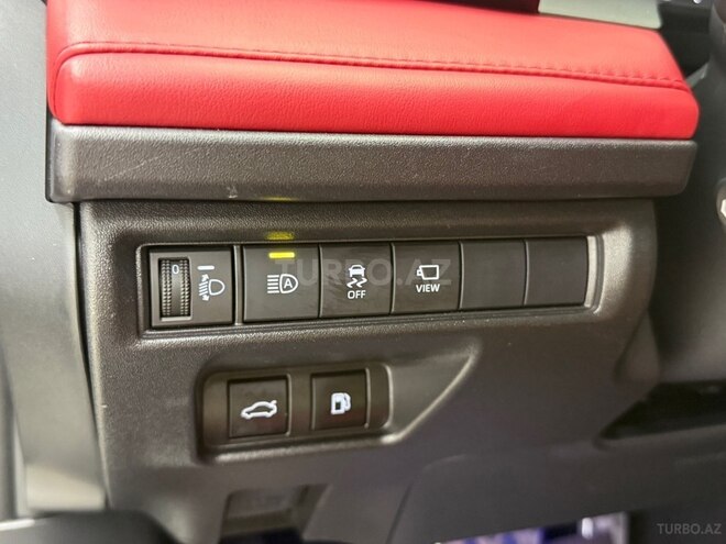 Toyota Camry-10