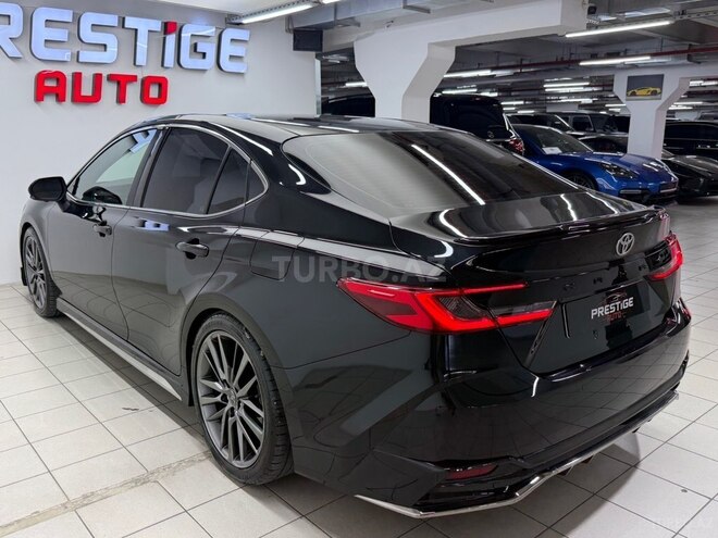 Toyota Camry-5