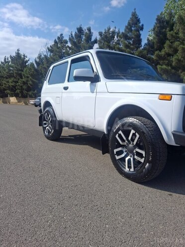 LADA (VAZ) Niva-2