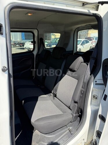 Fiat Doblo-11