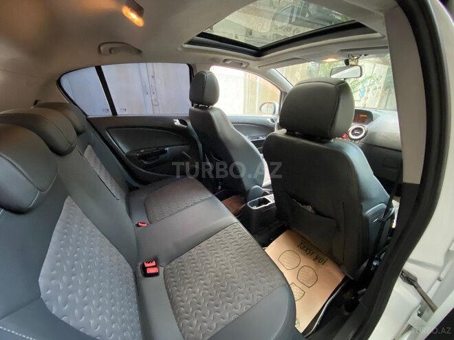 Opel Corsa-16