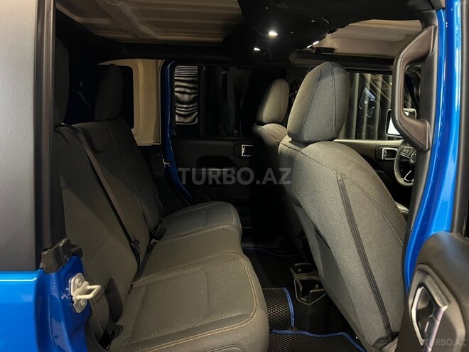 Jeep Wrangler-9