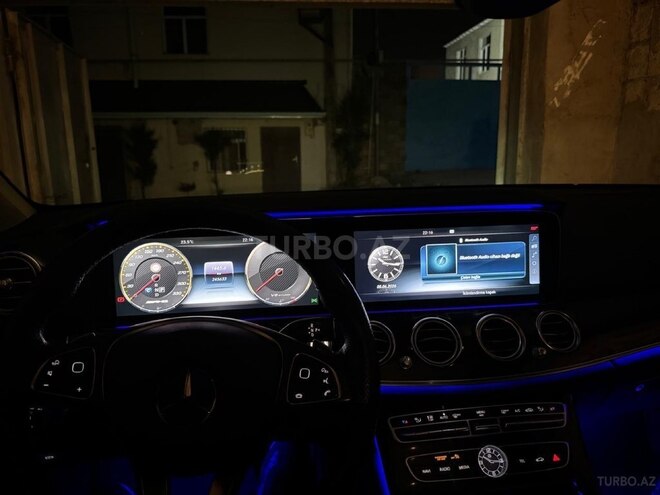 Mercedes E 220 d-9