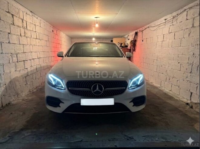 Mercedes E 220 d-5