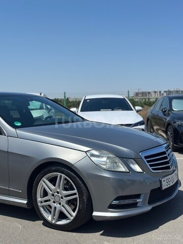 Mercedes E 220-8