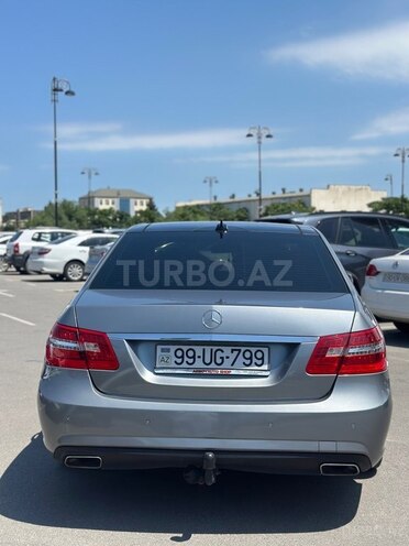 Mercedes E 220-6