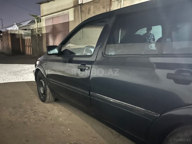 Volkswagen Golf-5