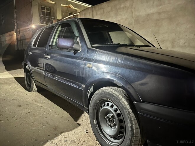 Volkswagen Golf-4