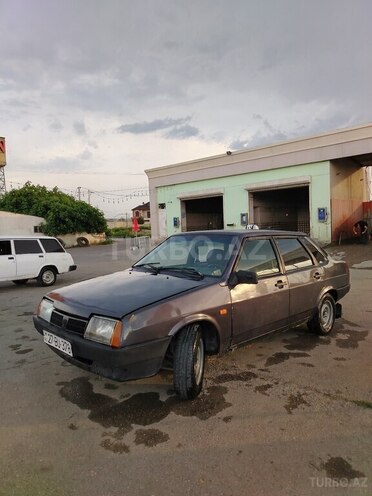 LADA (VAZ) 21099-8