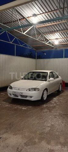 Hyundai Elantra-1