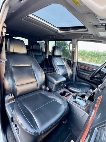 Mitsubishi Pajero-15