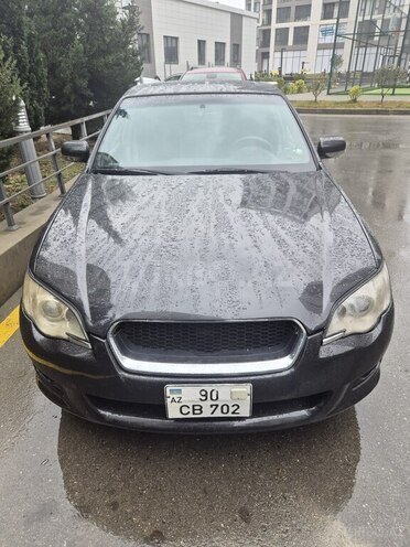 Subaru Legacy-1
