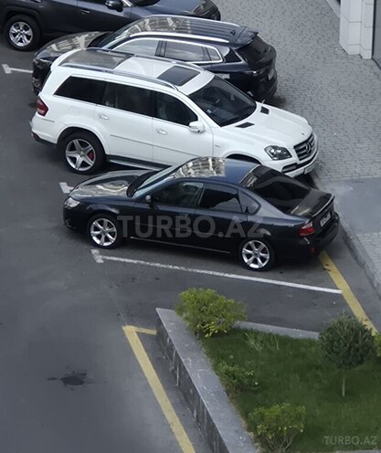 Subaru Legacy-5