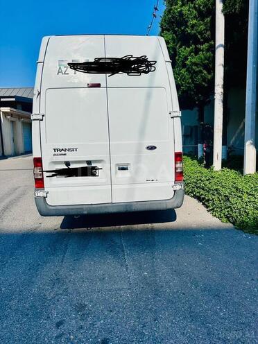 Ford Transit-2