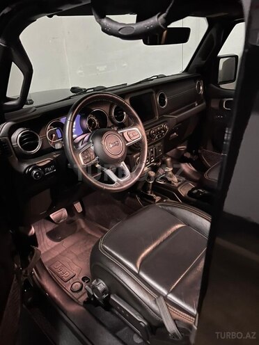 Jeep Wrangler-4