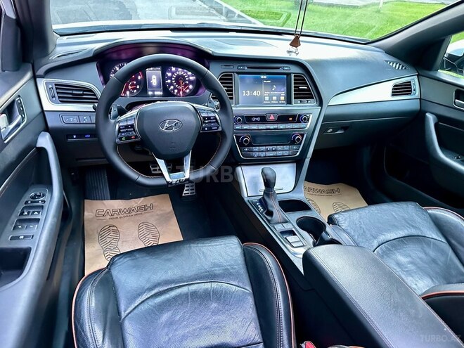 Hyundai Sonata-10