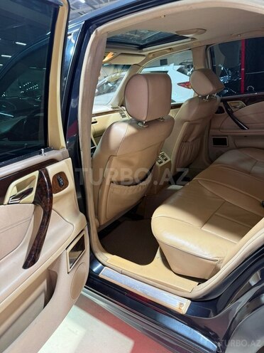 Mercedes E 240-15
