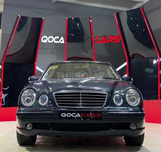 Mercedes E 240-3