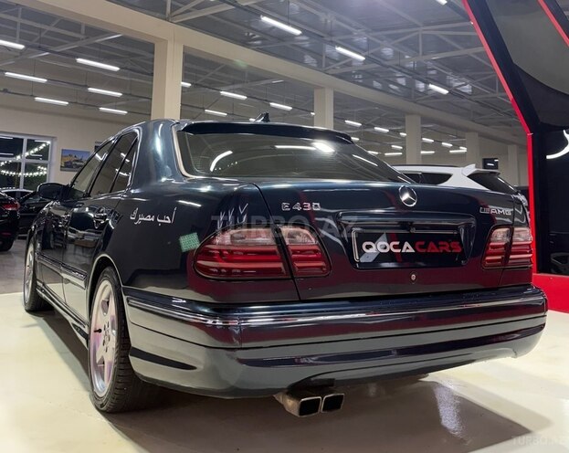 Mercedes E 240-8
