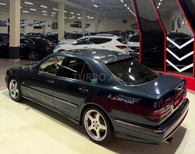 Mercedes E 240-7