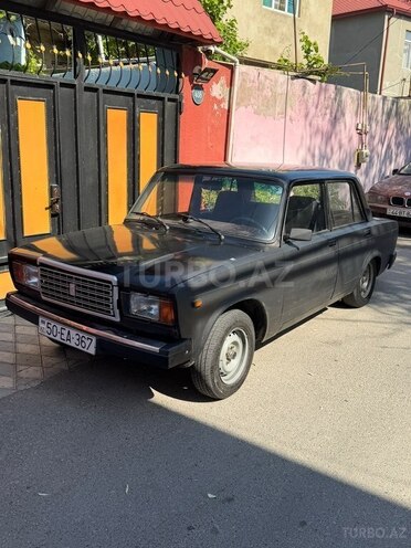 LADA (VAZ) 2107-2