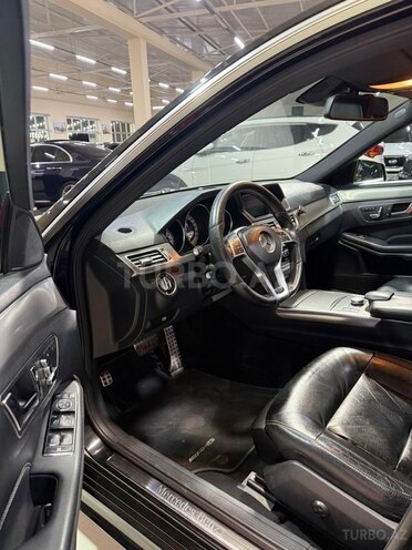 Mercedes E 250-12
