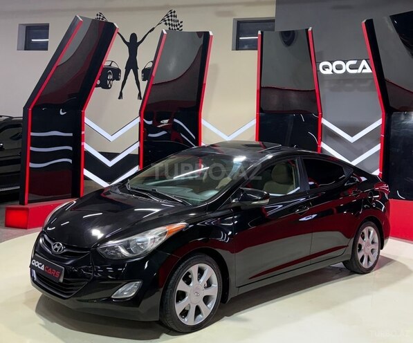Hyundai Elantra-2