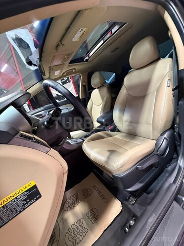 Hyundai Elantra-16