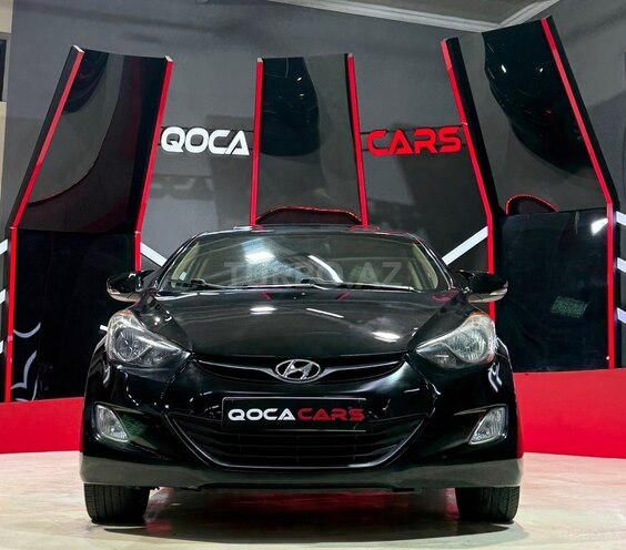 Hyundai Elantra-3