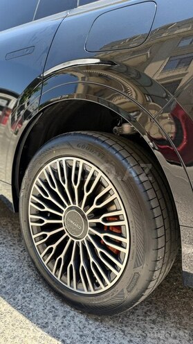 Lynk & Co 900-10