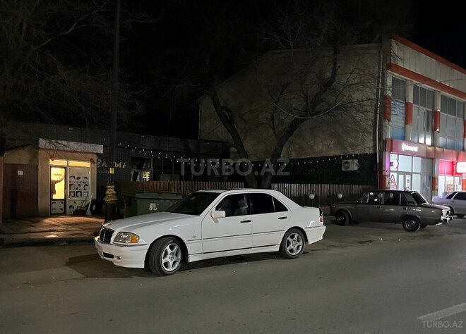 Mercedes C 230-4