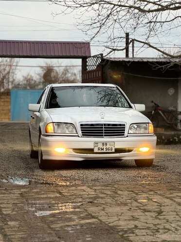 Mercedes C 230-1